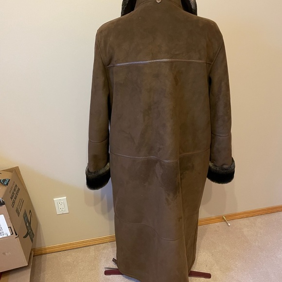 London Fog Faux Shearling full length Coat - Picture 4 of 8